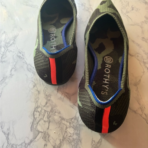 Rothy’s “The Point” Camo size 9 Brand New - Picture 2 of 7